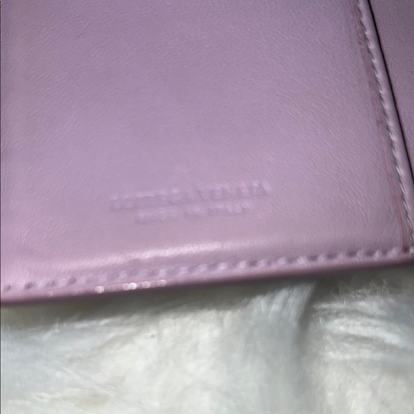 Woven Leather Bottega Veneta Compact  Wallet in Lilac - Picture 5 of 7